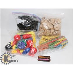 TINKER TOY BUILDING SET.