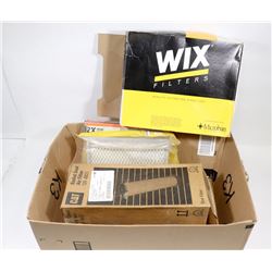 4 NEW ASSORTMENT OF AIR FILTERS /2 CAT AIR FILTERS