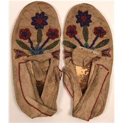 Native American Moccasins / 1 pair.  109601