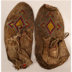 Native American Moccasins / 1 pair.  109603