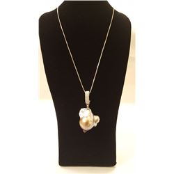 Maluku Island Pearl Pendant