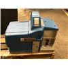 Image 8 : NORDSON PRO BLUE 7 1022233A HOT GLUE MELT APPLICATOR