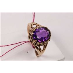10kt yellow gold and oval cut faceted amethyst ring