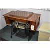 Image 1 : Antique Singer treadle sewing machine in oak and metal cabinet
