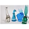 Image 2 : Eight pieces of art glass including animals, two graduated dishes and a bud vase, one with Alta glas