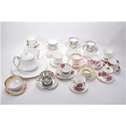 Large selection of china collectibles including twelves cups and saucers including Royal Albert, Roy