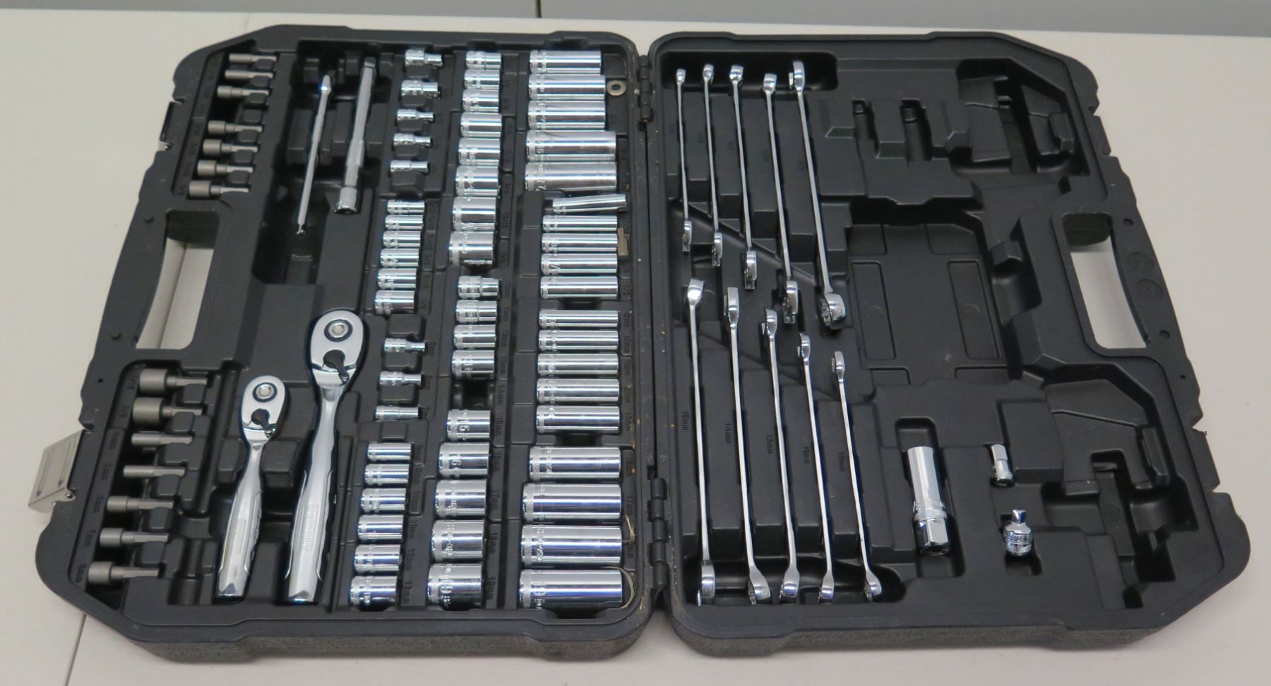 Socket Set Hard Shell Socket Set in Hard Case w/ Ratchets, Sockets, Wrenches in Hard Case ...