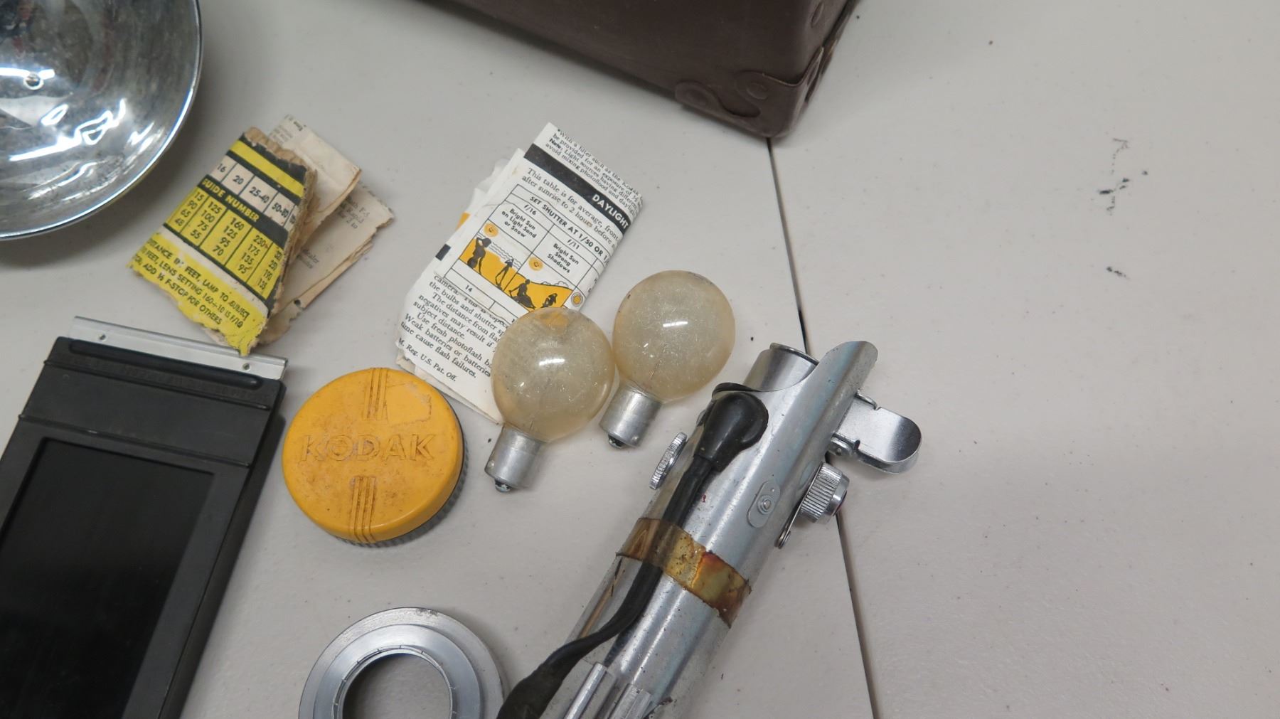 Speed Graphic Graflex Vintage Camera w/ Case, Flash & Accessories ...