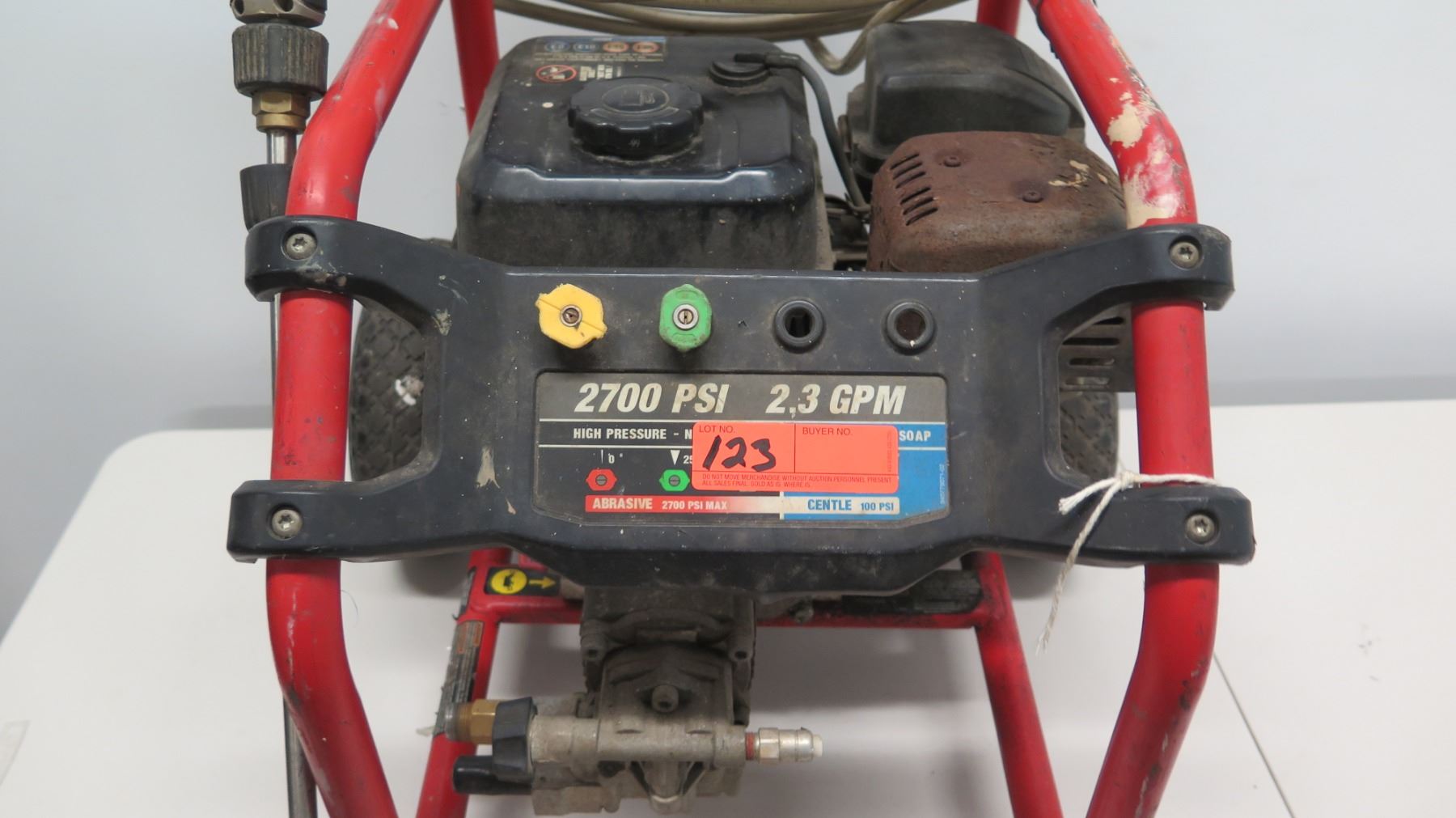 Homelite 2700 PSI Pressure Washer - Oahu Auctions