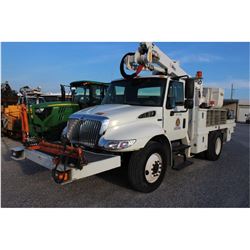 2012 INTERNATIONAL 4300 BUCKET/SIGN TRUCK