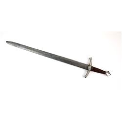 Braveheart (1995) - Two prop swords from the film starring and directed by Mel Gibson.
