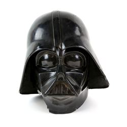 Star Wars - Darth Vader helmet of unknown origin.Provenance: With Prop Store certificate of authenti