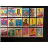 Image 1 : VINTAGE BASKETBALL CARD LOT