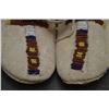Image 2 : PLAINS INDIAN BABY MOCCASINS