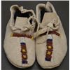 Image 8 : PLAINS INDIAN BABY MOCCASINS