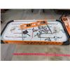 Image 1 : HOCKEY GAME (COMES WITH PLAYERS) *COLECO*