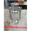 Image 2 : BARN LANTERN