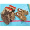 Image 1 : LOT OF MUKLUKS AND MOCCASINS