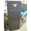 Image 1 : GUN SAFE (HOMAK SECURITY)  *21" WIDE X 10" DEEP X 55" TALL* (GUNS IN PICTURES NOT INCLUDED) *WITH KE
