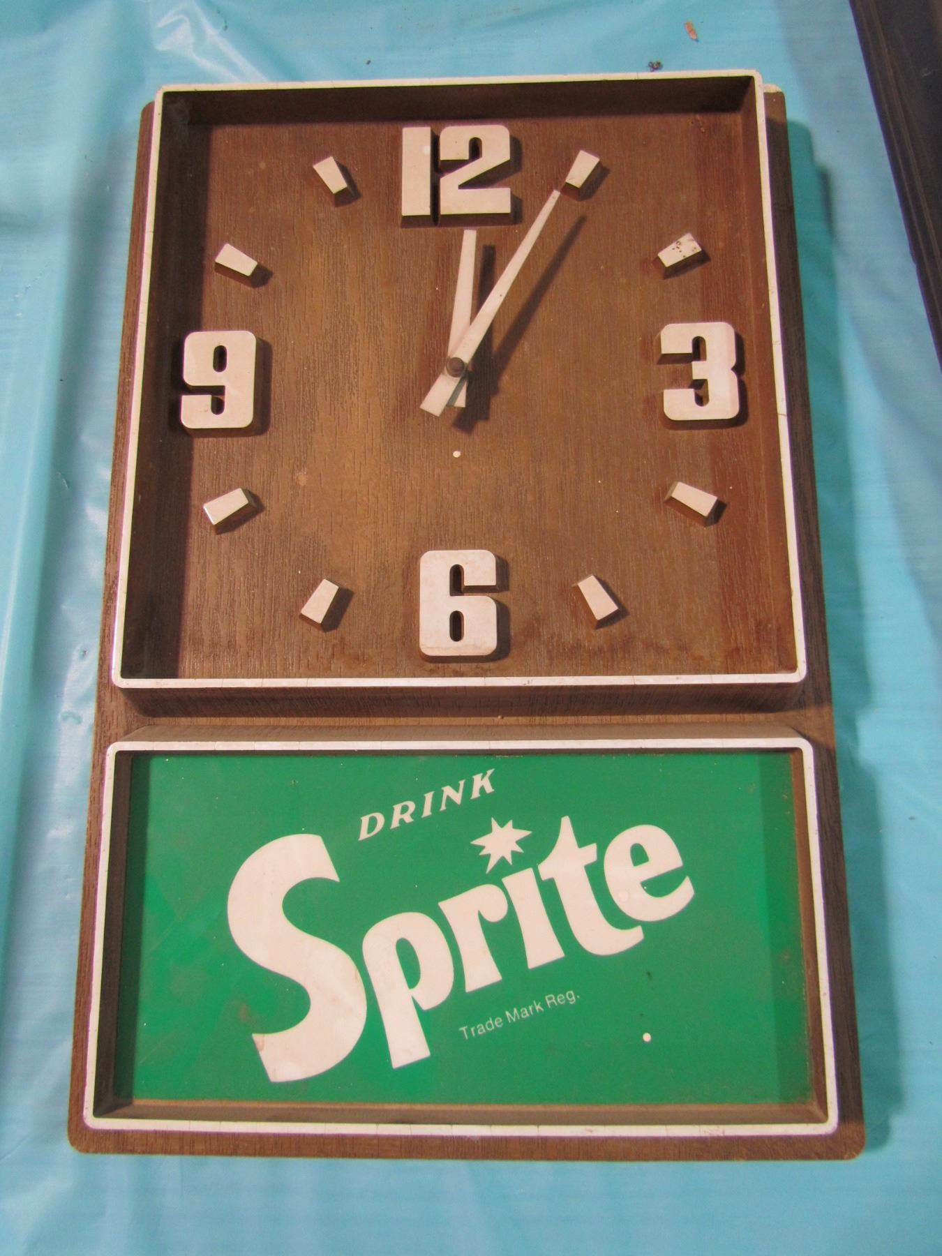 Sprite Clock Numbers BATTERY OPERATED SPRITE CLOCK (11.5