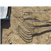 Image 2 : LOT OF 3 PITCH FORKS