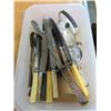 Image 1 : LOT OF CUTLERY AND KITCHEN ITEMS