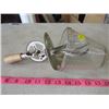 Image 2 : JAR MIXER/MEASURING CUP