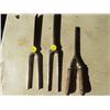 Image 1 : LOT OF 3 VINTAGE CURLING IRONS