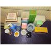 Image 1 : LOT OF AVON ITEMS