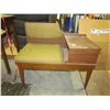 Image 1 : TELEPHONE TABLE