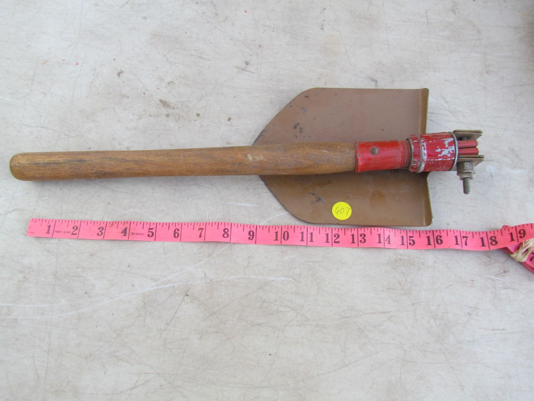 CAMPING SHOVEL
