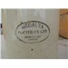 Image 2 : ONE GALLON CROCK (MEDALTA POTTERIES LTD)