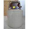 Image 1 : ONE GALLON CROCK WITH LID