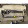 Image 2 : DRAW KNIFE AND PIPE WRENCH