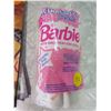 Image 4 : LOT OF ASSORTED BARBIE ITEMS (INCLUDES 2 BEDTIME BARBIES)