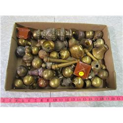 LOT OF ANTIQUE BED KNOBS ETC