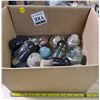 Image 2 : LOT OF INSULATORS