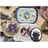 Image 1 : 4 ROYALTY TRAYS