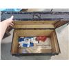 Image 1 : STEAMER TRUNK WITH TRAY- EATONIA (34 X 19 X 21)