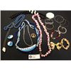 Image 1 : Lot of Vintage Costume Jewelry
