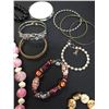 Image 4 : Lot of Vintage Costume Jewelry
