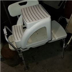 BATH ASSIST CHAIR AND 2-STEP STOOL