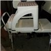 Image 3 : BATH ASSIST CHAIR AND 2-STEP STOOL