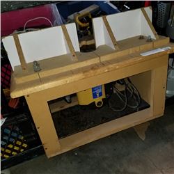 ROUTER TABLE AND POWER FIST ROUTER