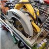 Image 3 : DE WALT CIRCULAR SAW