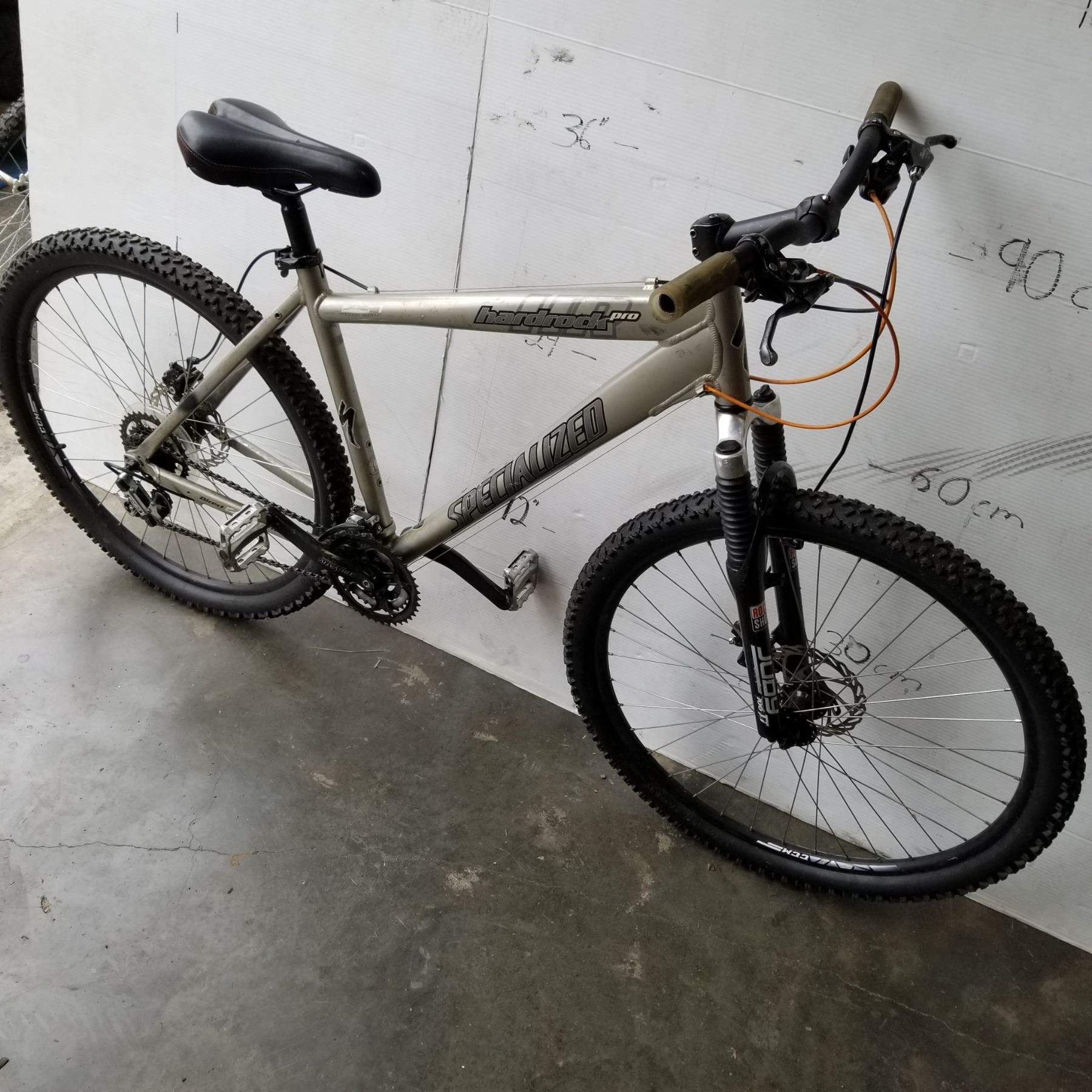 SPECIALIZED HARD ROCK PRO BIKE Big Valley Auction specialized-hard-rock-pro-bike-big-valley-auction