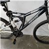 Image 2 : BLACK WHITE NEXT BIKE