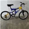 Image 1 : INFINITY BANDITO YELLOW BLUE YOUTH BIKE