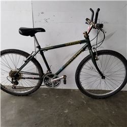 GREEN RALEIGH BIKE