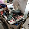 Image 1 : PALLET OF RETURNED GOODS, SEWING MACHINE, MOSQUITO TRAP